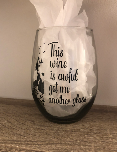 SCHITT'S CREEK MOIRA WINE GLASS